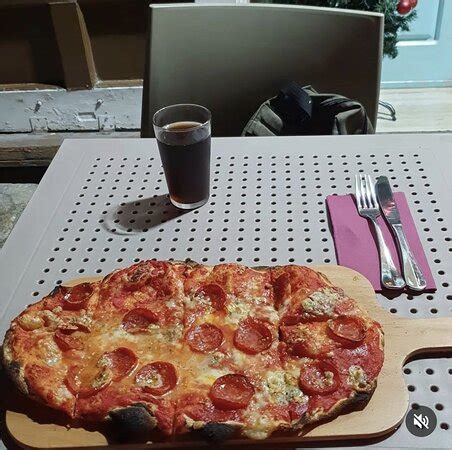 best pizza valletta